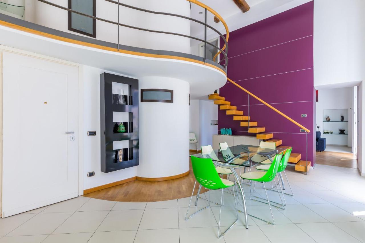 Design & Studio Duplex At National Museum Napoli Esterno foto