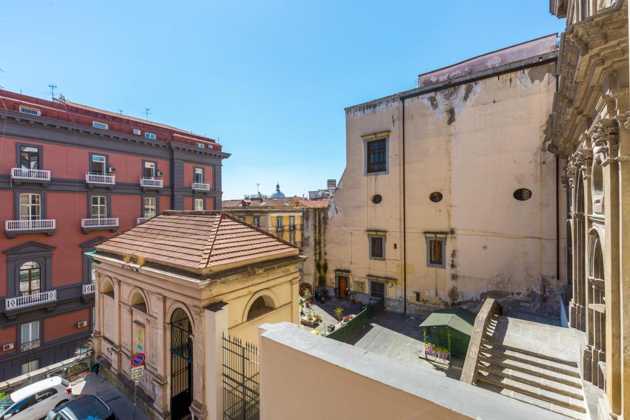 Design & Studio Duplex At National Museum Napoli Esterno foto