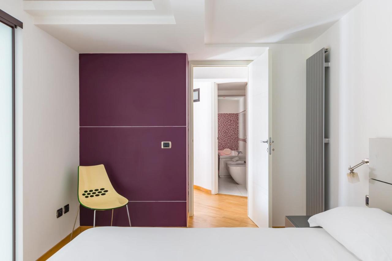 Design & Studio Duplex At National Museum Napoli Esterno foto