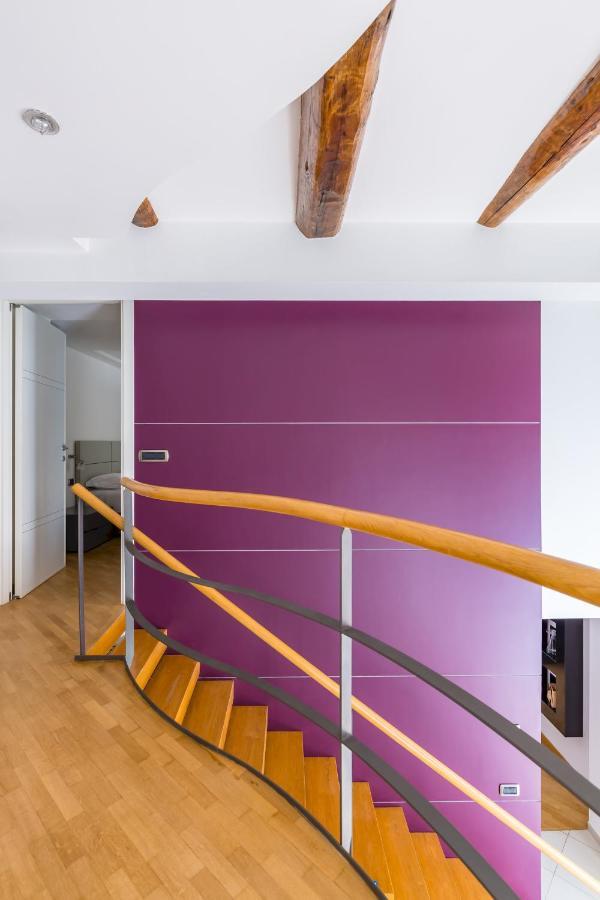 Design & Studio Duplex At National Museum Napoli Esterno foto